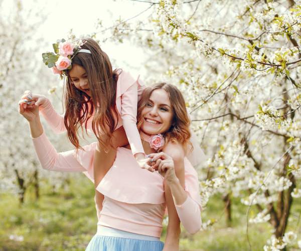 Pollen allergy (allergic rhinitis) is a seasonal enemy you can protect yourself against