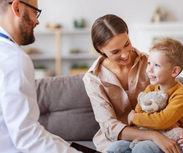 Vitamini i masne kiseline kod atopijskog dermatitisa kod dece: šta kaže nauka?